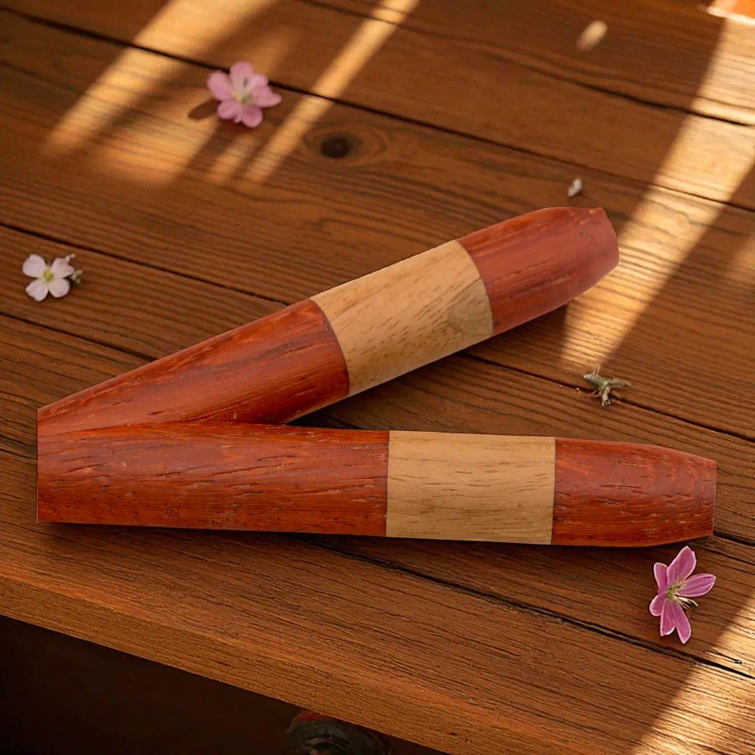 Kuripe aus padouk und walnuss Detailbild