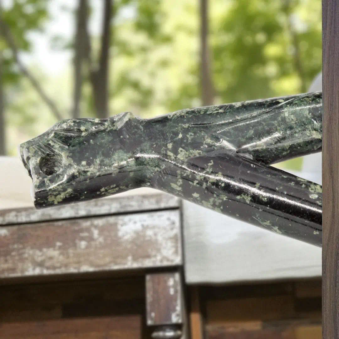 kuripe aus stein dunkel jaguar 2