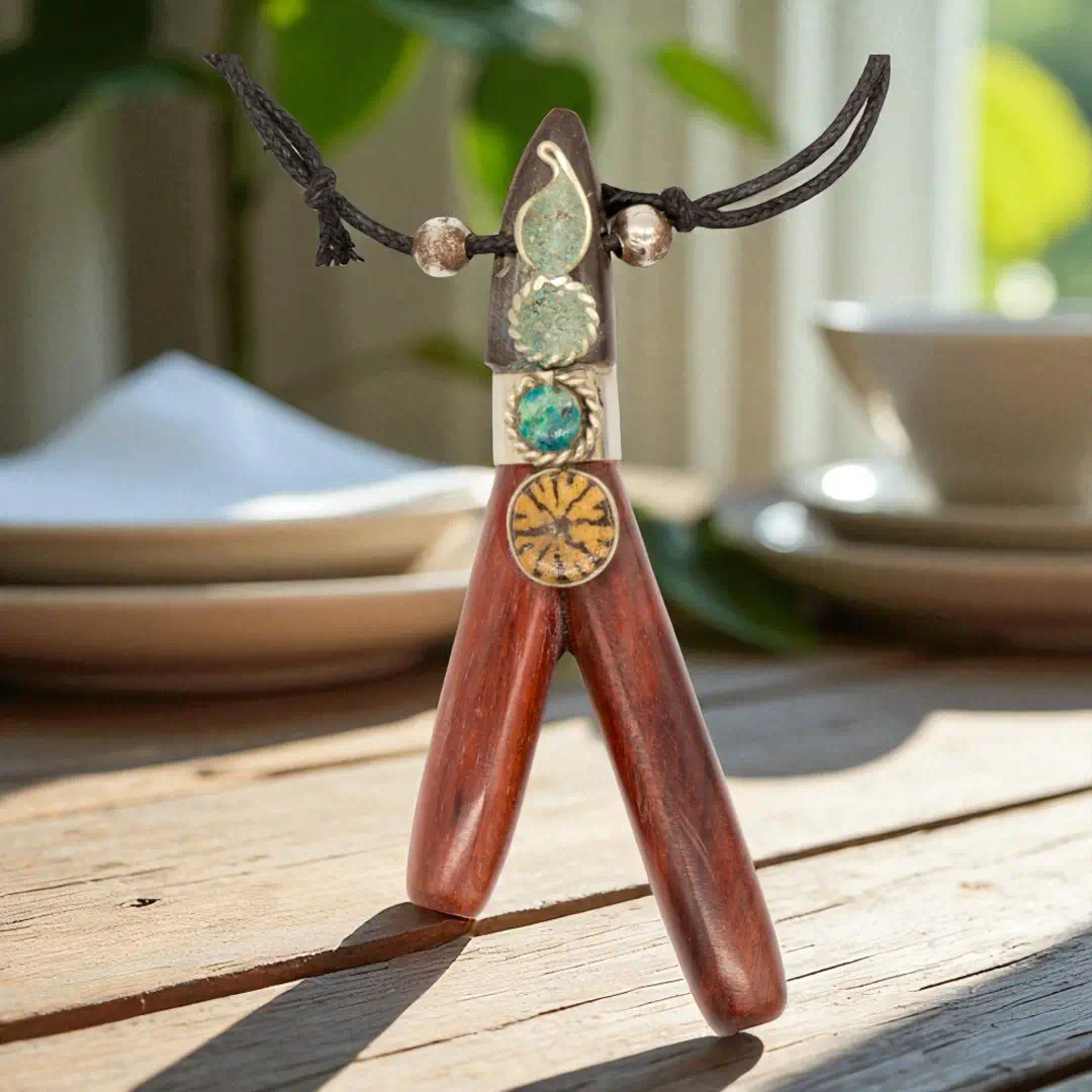 kuripe halskette mit horn palo sangre 1