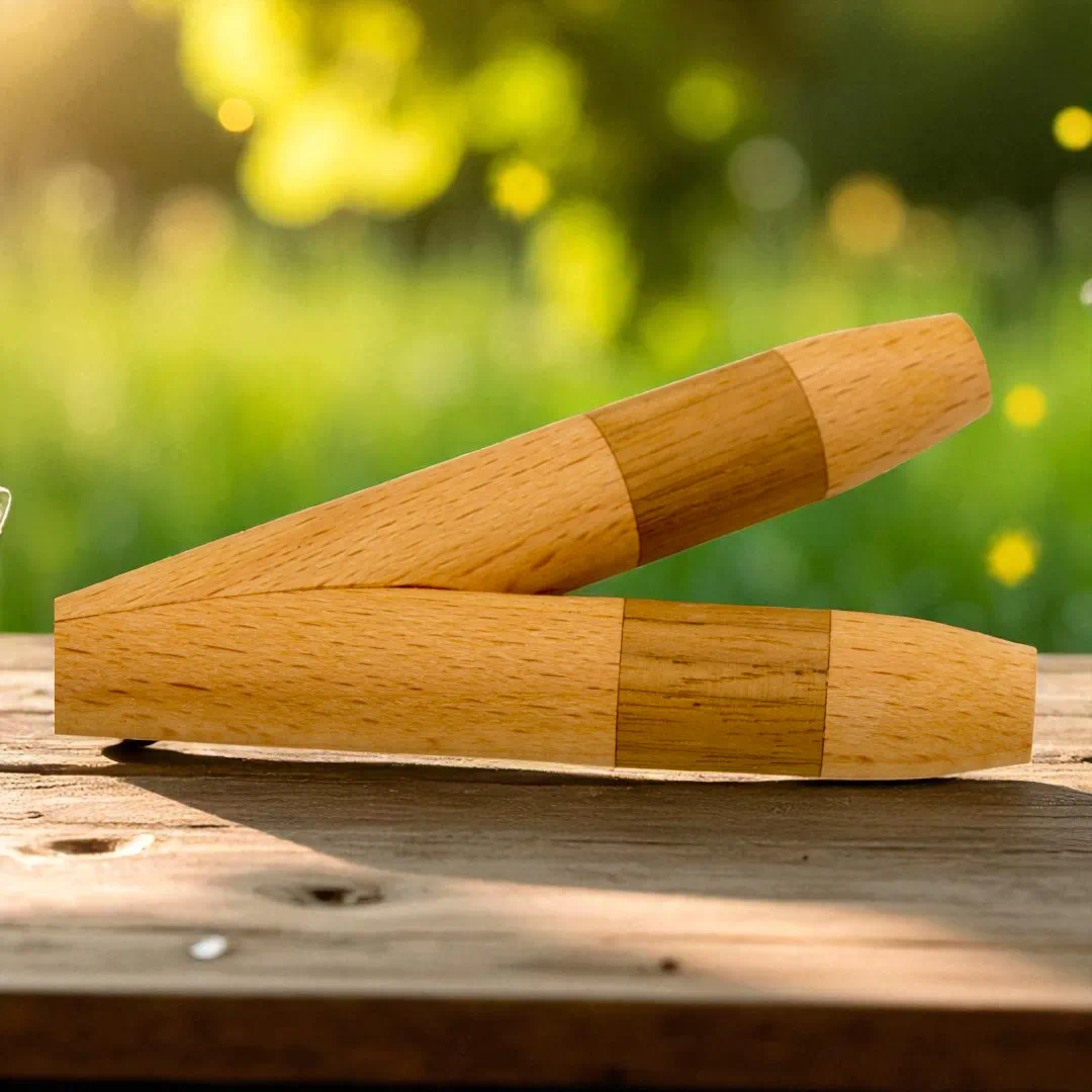 Kuripe aus Buche und Walnuss Detailbild