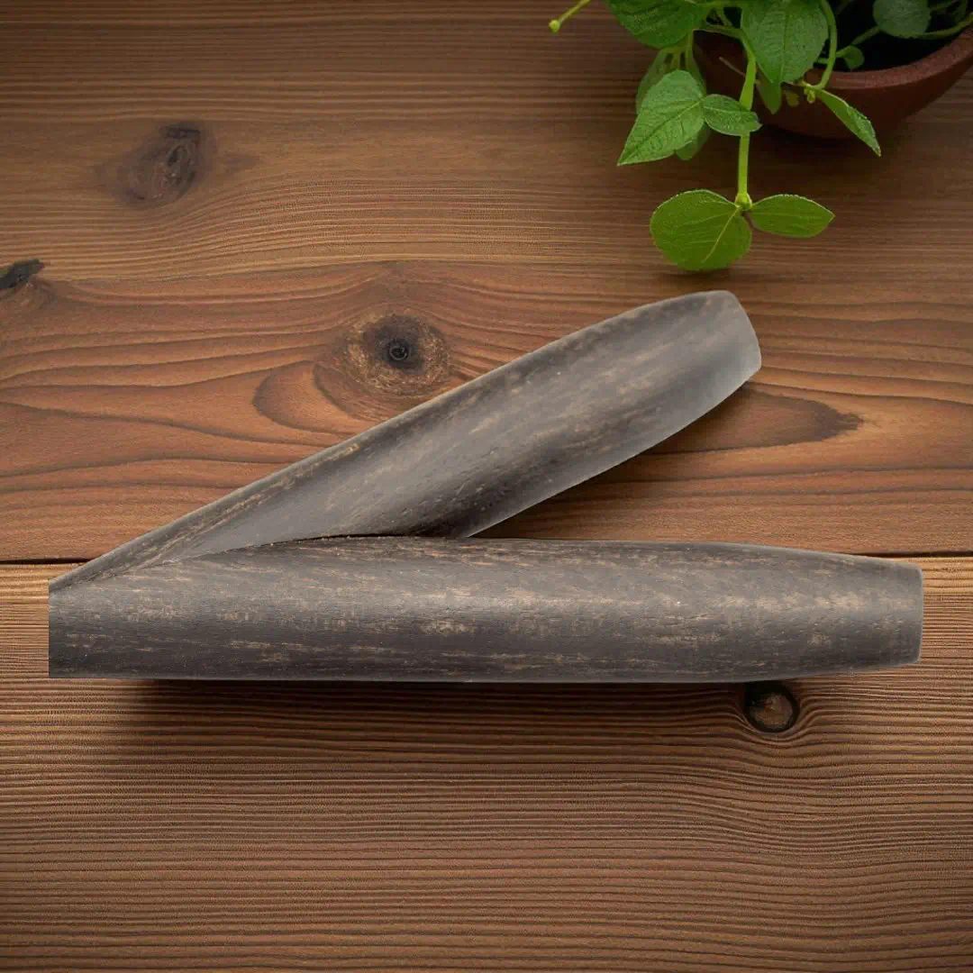 kuripe aus ebenholz 2 detailbild