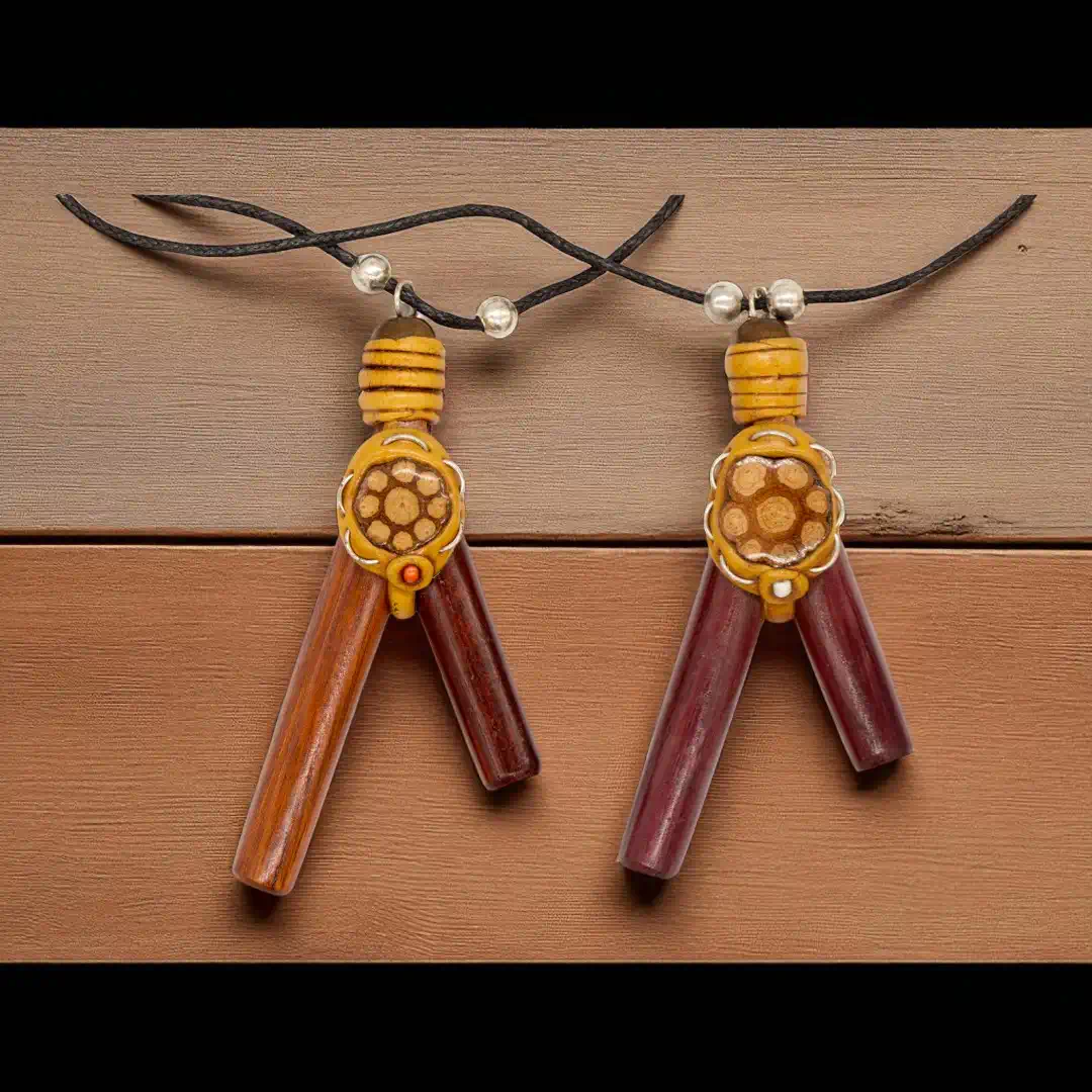 kuripe halskette mit medaillion 1